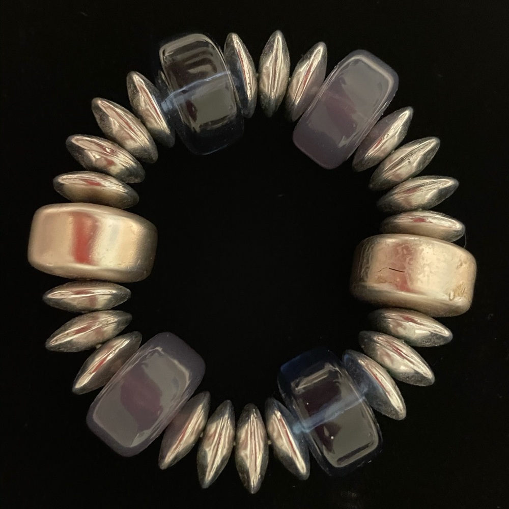 Stretchy bracelet Blue & silver 3/$10 jewelry